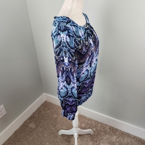 Worthington Teal Purple Reptile Pattern With Gold Detail Blouse Top Size SP - Picture 3 of 9